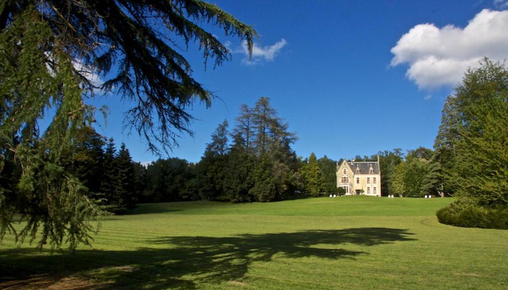 Chateau La Thuiliere Saint-Front-de-Pradoux Екстер'єр фото