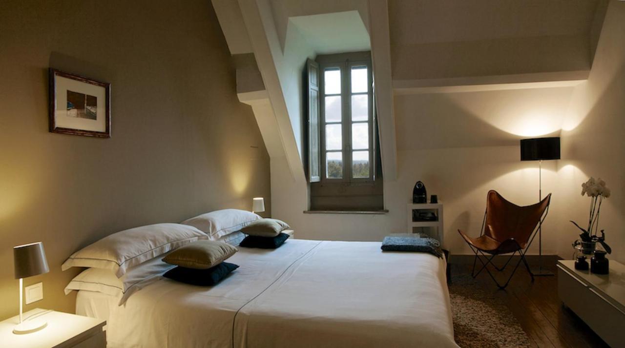 Chateau La Thuiliere Saint-Front-de-Pradoux Номер фото