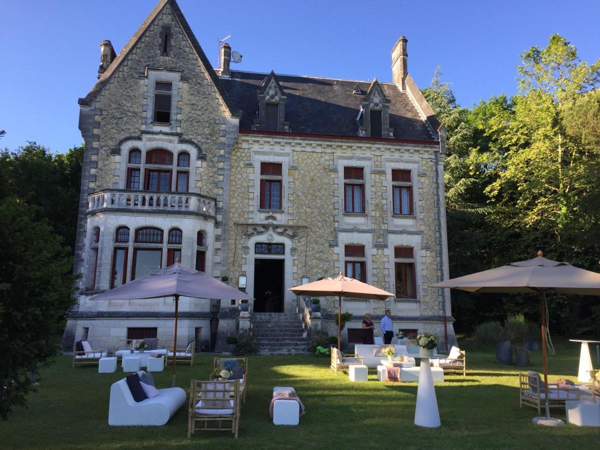 Chateau La Thuiliere Saint-Front-de-Pradoux Екстер'єр фото